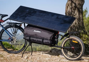 100% solar Explorer trailer